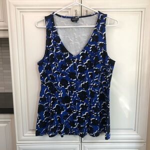 Torrid floral ladies stretchy tank top